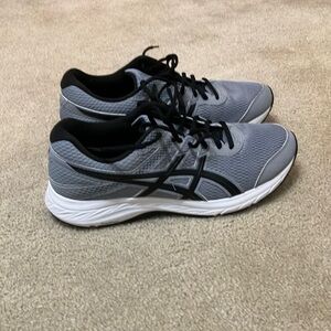 Asics Gray and Black Athletic Shoes